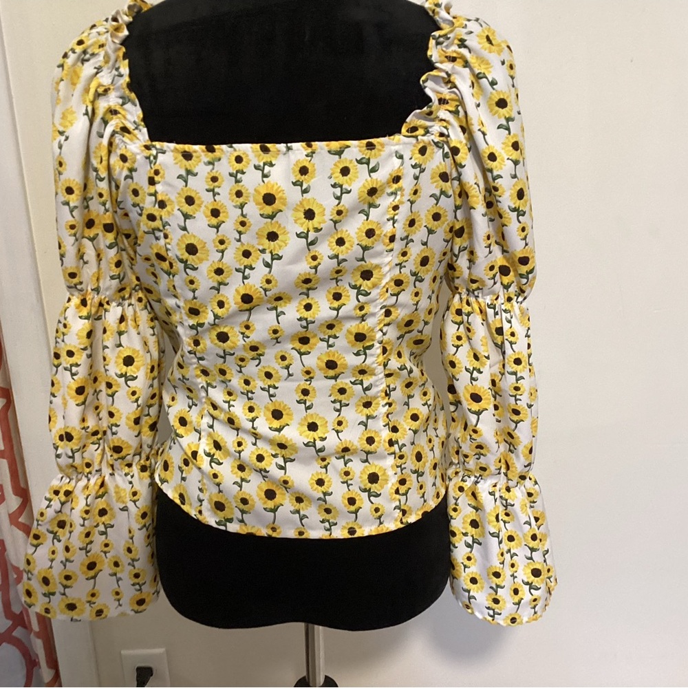 Sunflower Print Tie-Front Puff Sleeve Blouse - Yellow - Picture 4 of 5